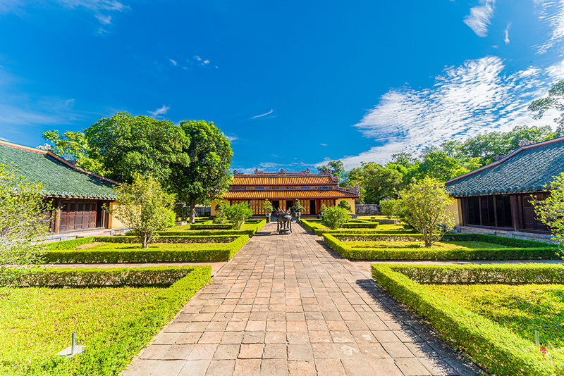 lăng gia long huế
