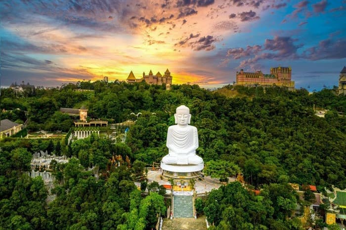 Chùa Linh Ứng Bà Nà Hills