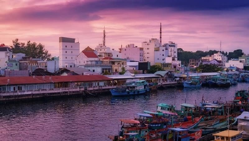 thời điểm đẹp ghé thăm làng chài hàm ninh