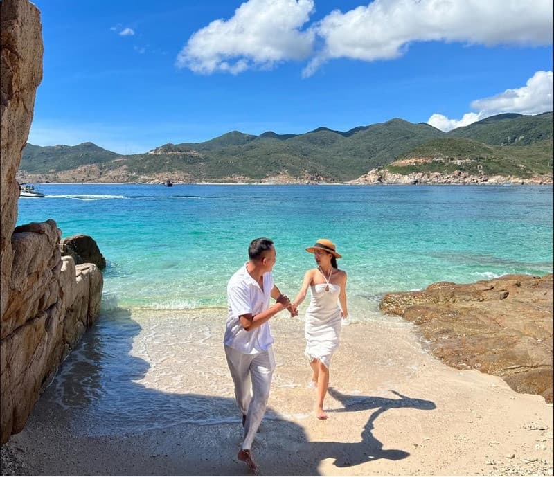 Thời điểm du lịch Vĩnh Hy Bình Hưng