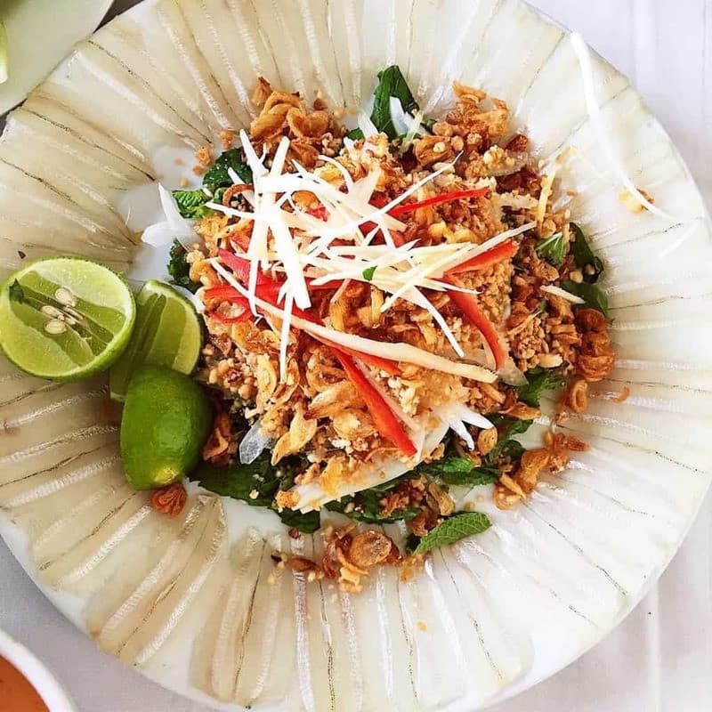 Gỏi cá mai tour Vĩnh Hy Bình Hưng