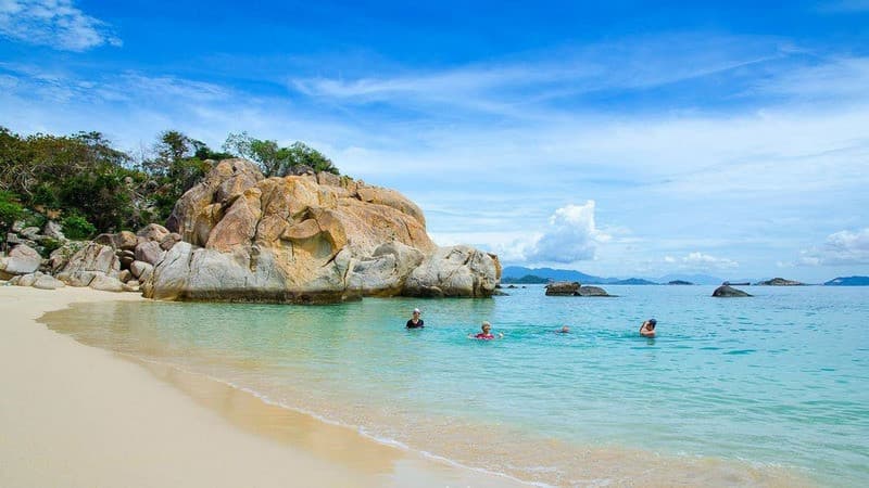 Bãi Kinh đảo Bình Hưng