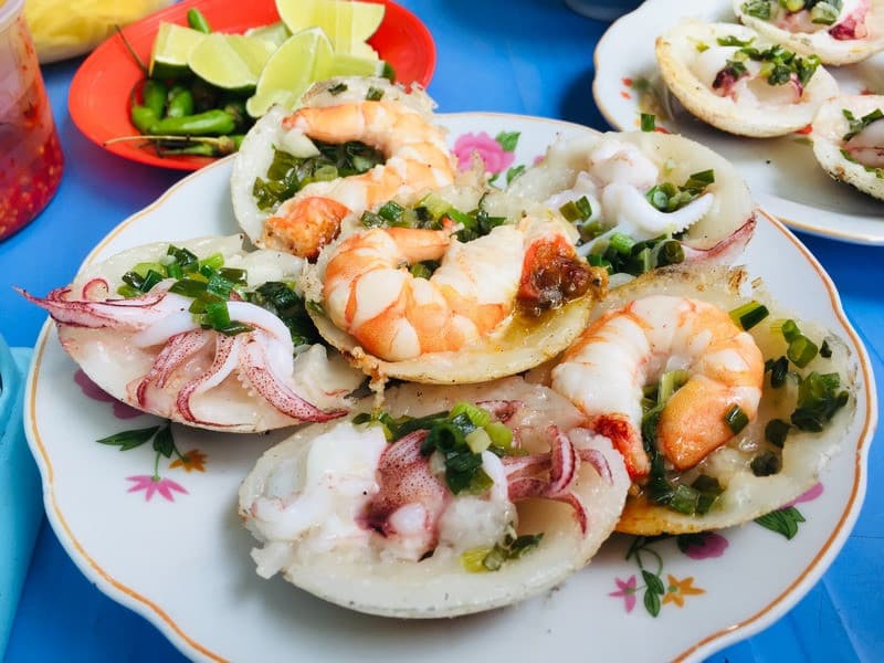 Bánh căn hải sản tour Vĩnh Hy Bình Hưng