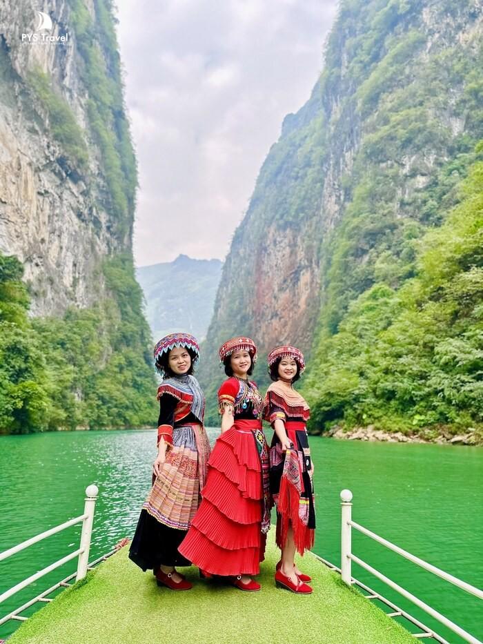 Tour Hà Giang sông nho quế 2024