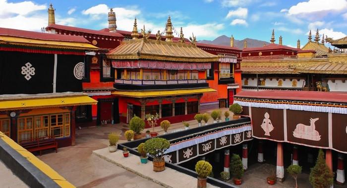 đền jokhang du lịch tây tạng