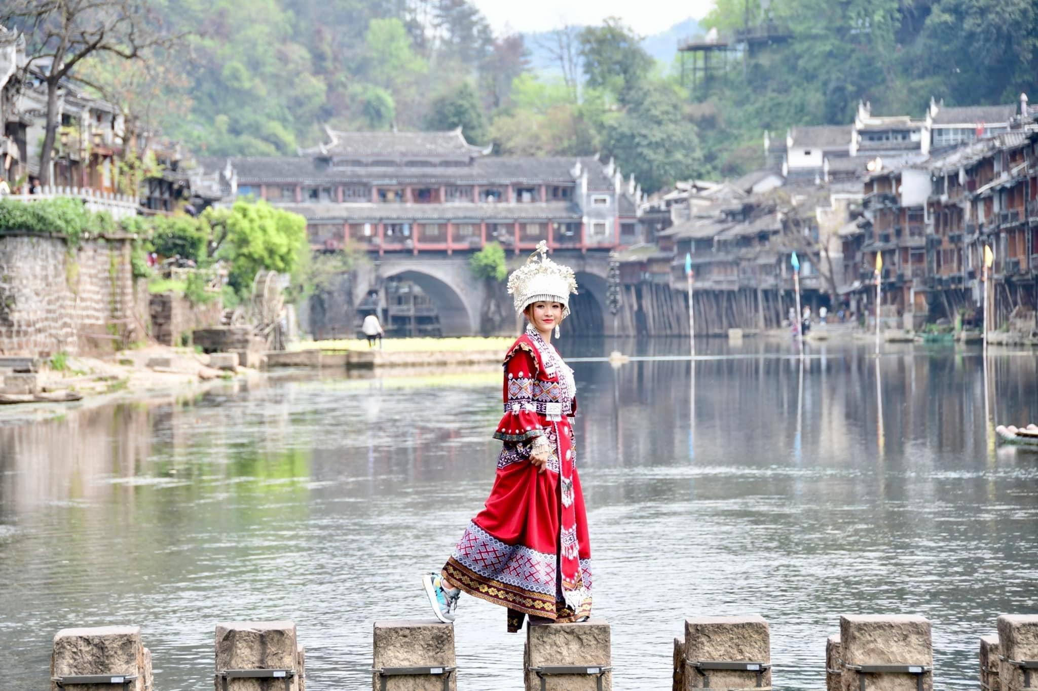 Tour Trung Quốc: Trương Gia Giới - Phượng Hoàng Cổ Trấn 6 ngày 5 đêm từ Hà Nội - Quốc Khánh 2/9