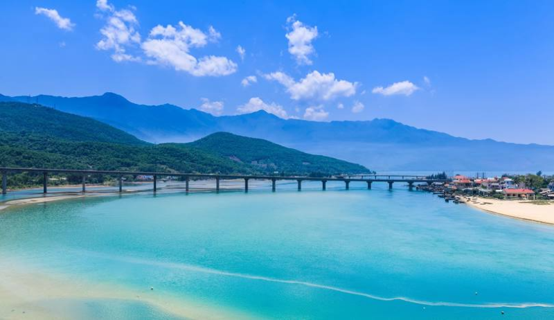 Top 6 bãi biển ở Huế đẹp nhất không thể bỏ lỡ trong mùa hè