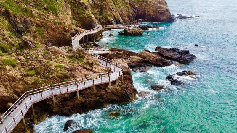 Nghẹt thở với vẻ đẹp ít ai biết của biển Kỳ Co, Quy Nhơn