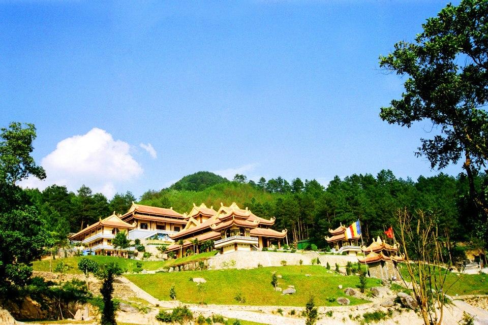 Tour Tây Thiên - Thiền viện Trúc Lâm An Tâm 1 ngày từ Hà Nội - Du Xuân 2025